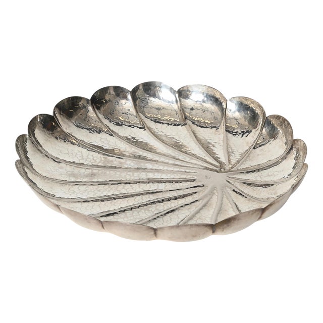 Large Handmade Hammered Silver Centerpiece Bowl attributed to Renzo Cassetti, Italy, 1970s For Sale