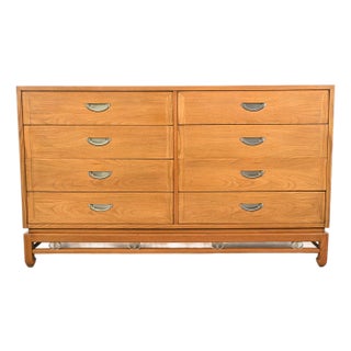 Michael Taylor Style Mid-Century Modern Oak 8-Drawer Dresser by American of Martinsville For Sale