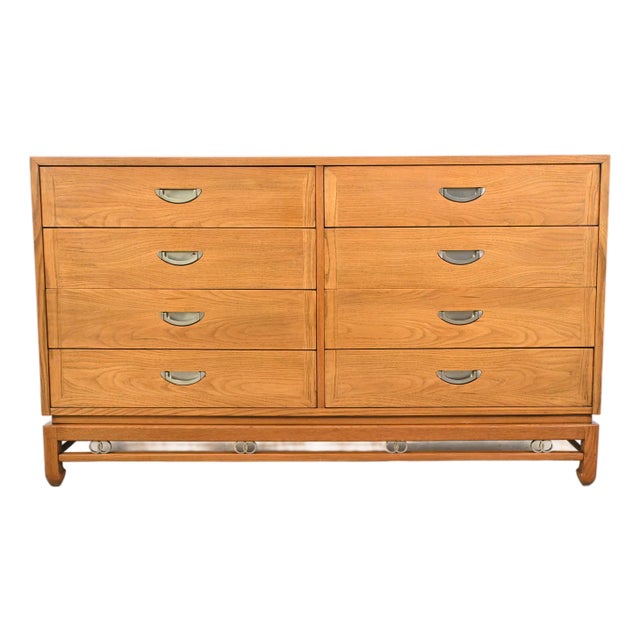 Michael Taylor Style Mid-Century Modern Oak 8-Drawer Dresser by American of Martinsville For Sale