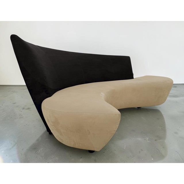 Navy Blue Vladimir Kagan Serpentine Curved Two-Tone Sofa For Sale - Image 8 of 17