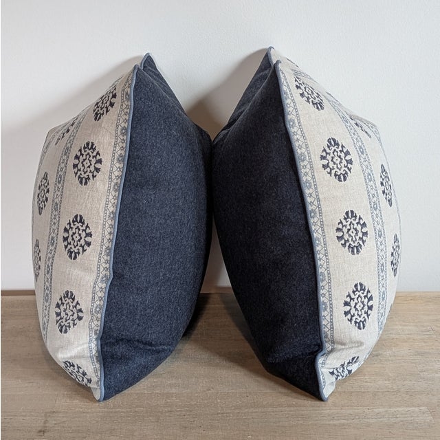 Traditional Gp & J Baker Alma Pillows In For Sale - Image 3 of 9