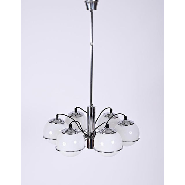 Mid-Century Modern Mid-Century Italian Chrome and Opaline Glass Chandelier by Targetti Sankey, 1970s For Sale - Image 3 of 18