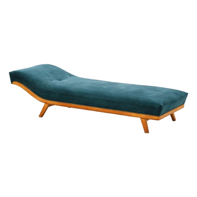 Vintage Chaise Longue in Wood and Fabric For Sale