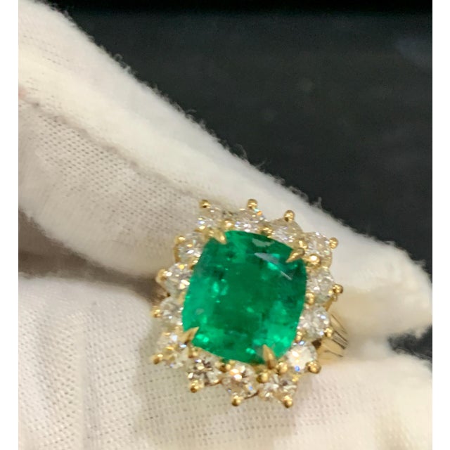 AGL Certified 4.2 Carat Cushion Cut Colombian Emerald & Diamond Ring 18K Y Gold For Sale - Image 10 of 18