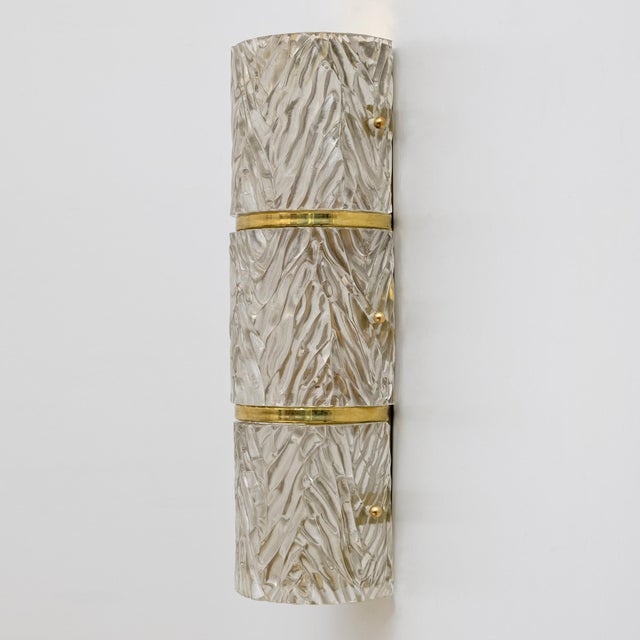 Modern Italian Brass and Murano Glass Textured Wall Sconces, Set of 2 For Sale - Image 4 of 11
