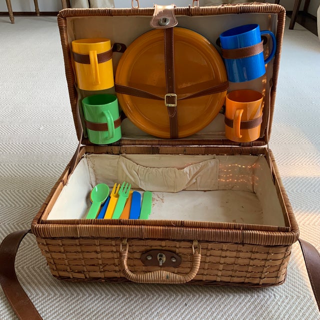 1970s Vintage Picnic Basket Chairish