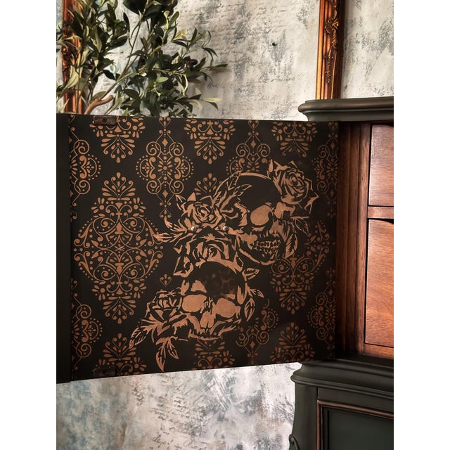 1960s Century French Provincial Bombé Highboy — Hand Finished Forest Green, Bronze, Skull & Rose Damask Interior For Sale In San Diego - Image 6 of 8