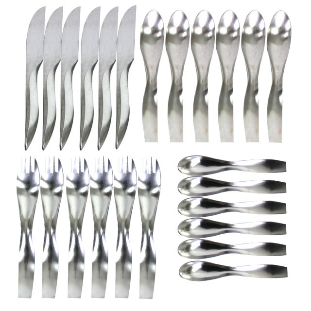 Model 7000 Danube Cutlery by Janos Megyik for Amboss, 1970s, Set of 24 For Sale