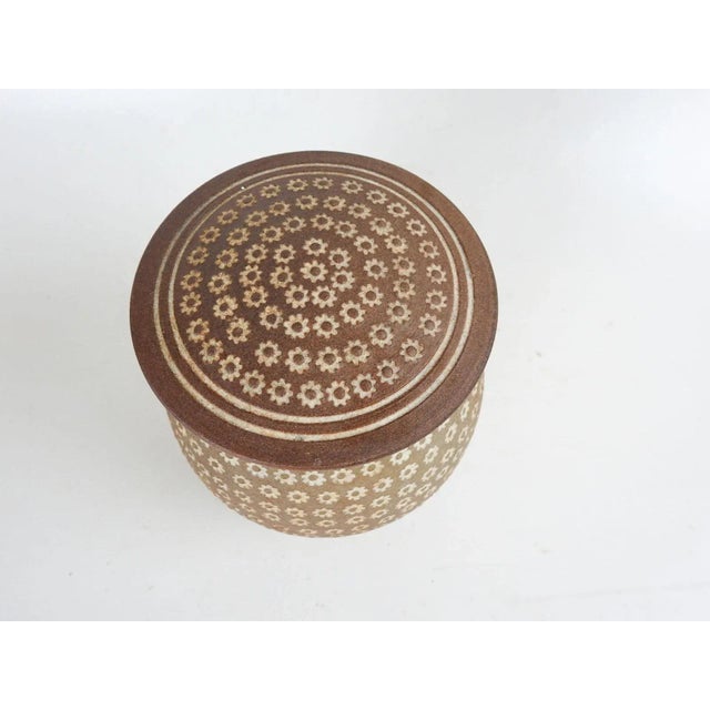 Vintage 1987 stoneware pottery lidded jar Texas artist Vorakit Chinookoswong. Highly regarded ceramic artist, whose pieces...