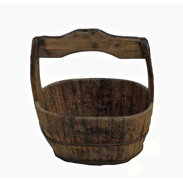 This wood basket was used to fetch water from rivers or wells in the northern part of China in the old time. Now this...