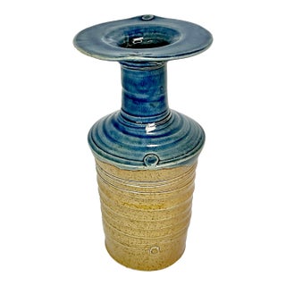Mid-Century Boho Chic Americana Folk Art Hand-Thrown Pottery Studio Vase, Artist Signed. For Sale