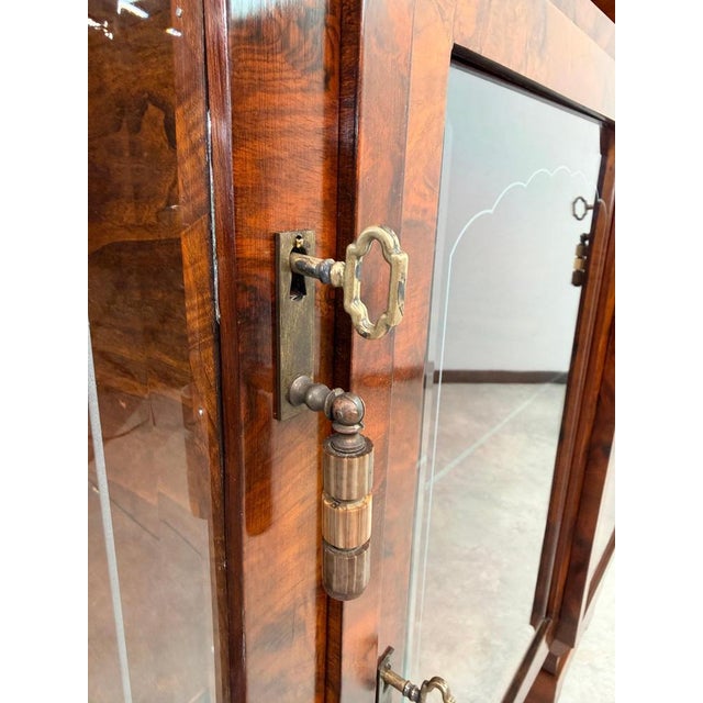 French Art Deco Showcase, 1930s For Sale - Image 12 of 15