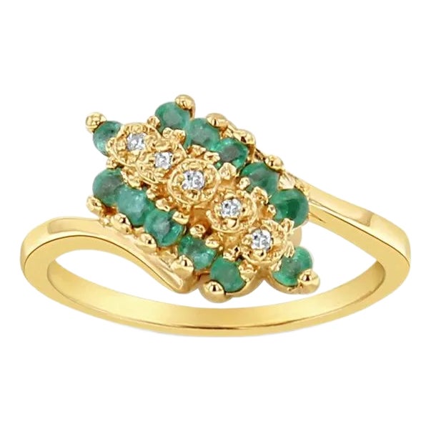 Emerald & Diamond Diagonal Row Ring .50cttw 14k Yellow Gold, Size 6 For Sale