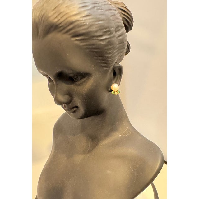 2010s Akoya Pearl Stud Earring with Tiny Diamond & Emerald in 18 Karat Yellow Gold For Sale - Image 5 of 18