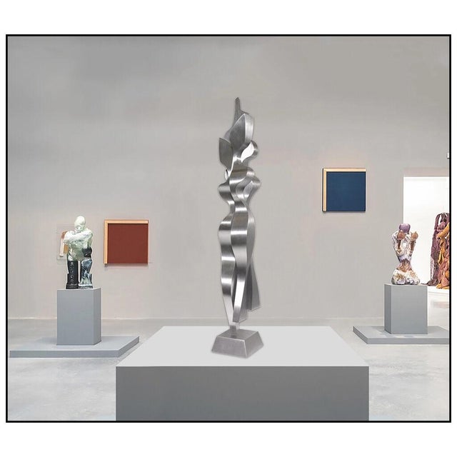 The artwork here, "Undulating Column", was designed with acute detail throughout, making it one of the nicest sculptures...