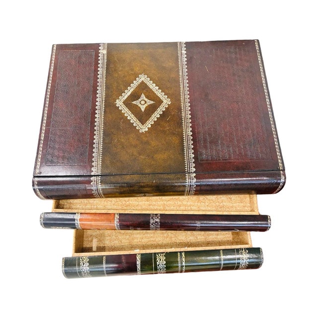 Maitland - Smith 1980s Beautiful Vintage Book Table by Maitland Smith For Sale - Image 4 of 5