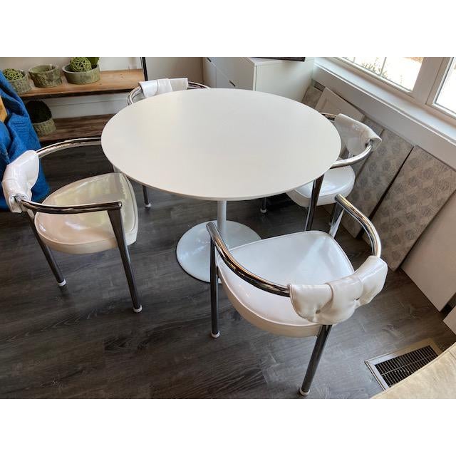 Mid-Century Modern Mid Century Modern Dining Chairs - Set of 4 For Sale - Image 3 of 9