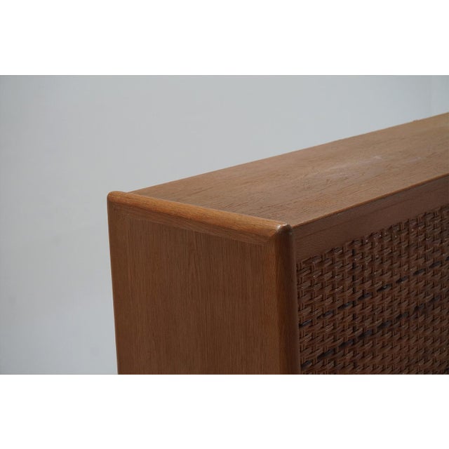 Tan RY20 Double Cabinet by Hans J. Wegner for Ry Møbler, 1960s For Sale - Image 8 of 11