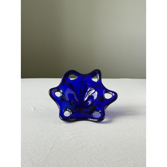Mid-Century Modern Hand-Blown Cobalt Blue Art Glass Bowls, Czechoslovakia, 1970s, Set of 2 For Sale - Image 3 of 11