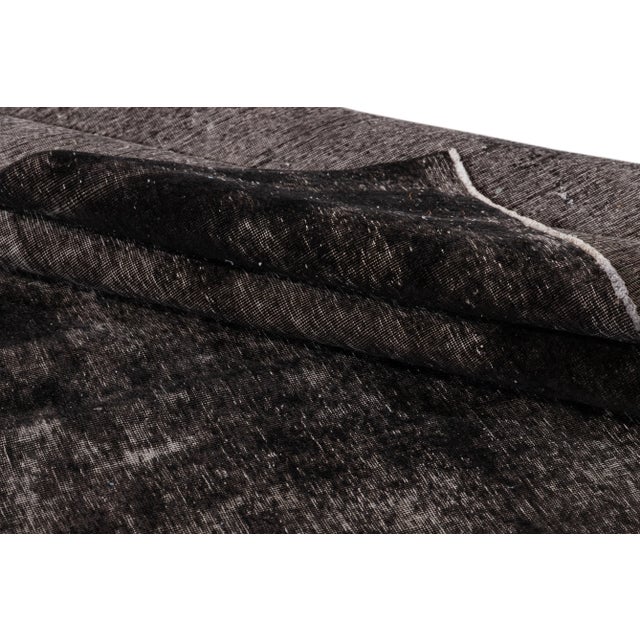 Vintage Distressed Turkish Handmade Gray-Charcoal Geometric Wool Rug For Sale - Image 4 of 10
