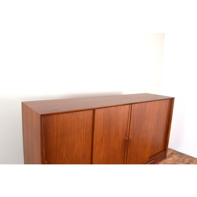 Mid-Century Danish Teak Model 13 Highboard by Gunni Omann for Omann Jun, 1960s For Sale - Image 14 of 18