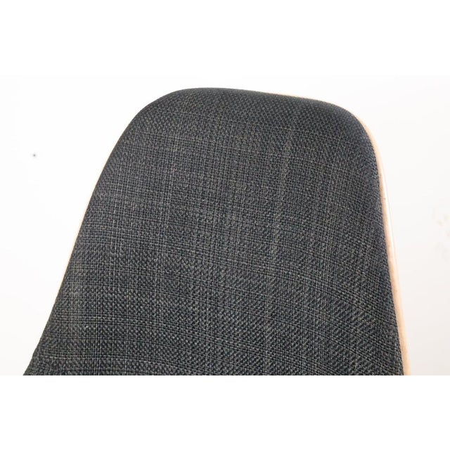 Adjustable Swivel Chair in Fiberglass by Charles and Ray Eames for Herman Miller, 1960s For Sale - Image 6 of 18