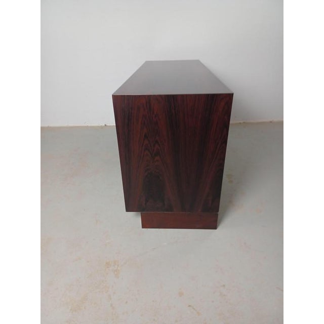 Restored and Refinished Danish Rosewood Sideboard Cabinet, 1970s For Sale - Image 6 of 11