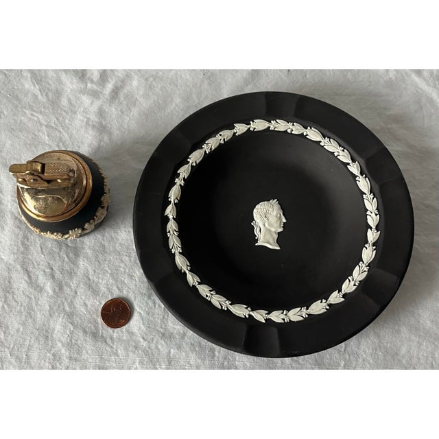Stone 1950s Vintage Wedgwood Black Basalt Jasperware Ashtray & Lighter Set – Julius Caesar Profile - Set of 2 For Sale - Image 7 of 11