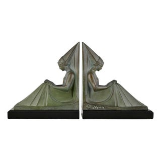 Art Deco Bookends with Reading Medieval Ladies by Max Le Verrier, 1930s, Set of 2 For Sale