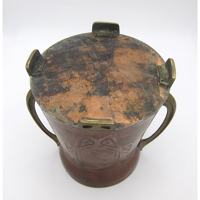 Art Nouveau Double Handle Wine Cooler or Champagne Chiller in Copper and Brass For Sale - Image 11 of 13