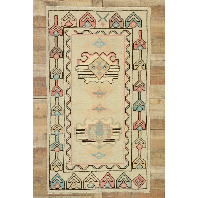Vintage Turkish Oushak Rug - 03'00 X 05'05 For Sale - Image 9 of 11