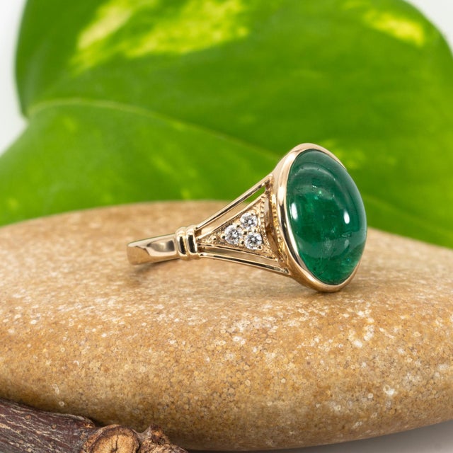 Metal 3.7cts Zambian Emerald Ring With Natural Diamonds Accents: Solid 14k Gold, Oval, Size 6.75 For Sale - Image 7 of 9