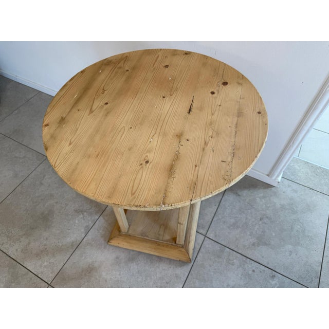 Rustic Art Nouveau Side Table For Sale - Image 5 of 9