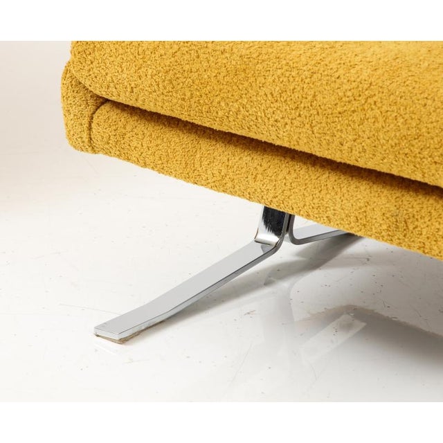 Mid-Century Modern Pair of Mid Century Modern Lounge Chairs For Sale - Image 3 of 6