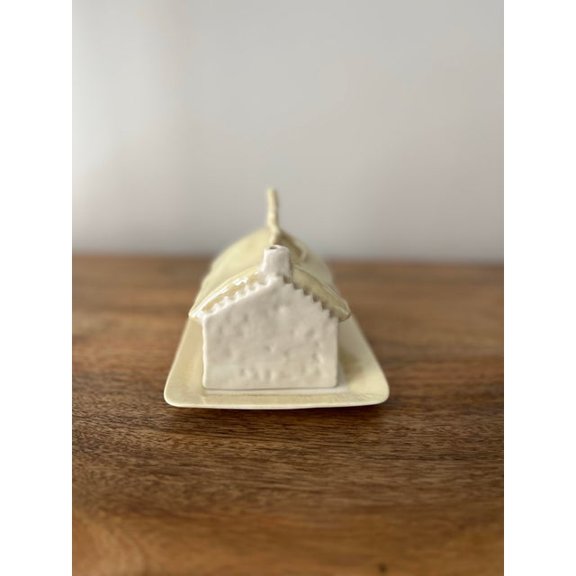 Light Yellow 1980s Belleek Forest Cottage Covered Butter Dish 7th Gold/Brown Mark, Ireland For Sale - Image 8 of 10