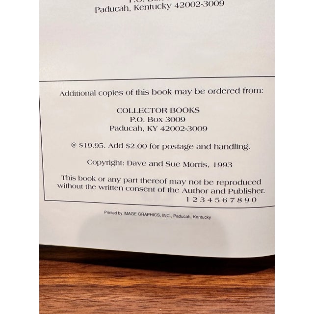 Watts Pottery Collector Hardcover Identification Book 1993 Authors Dave and Sue Morris Copyright 1993 Great vintage condition