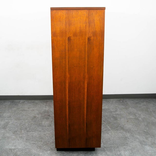 Mid-Century Modern Mid Century Modern Dresser Gentleman's Chest Bassett Walnut Cabinet Drawers MCM For Sale - Image 3 of 10