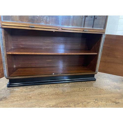Original Showcase by Jidrich Halabala, 1930s For Sale - Image 9 of 15