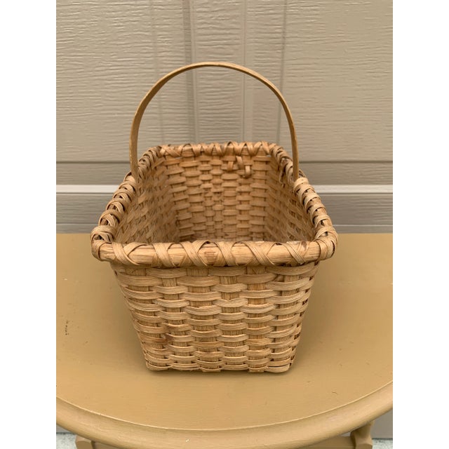 Early 20th Century American Splint Oak Gathering Basket For Sale - Image 9 of 10