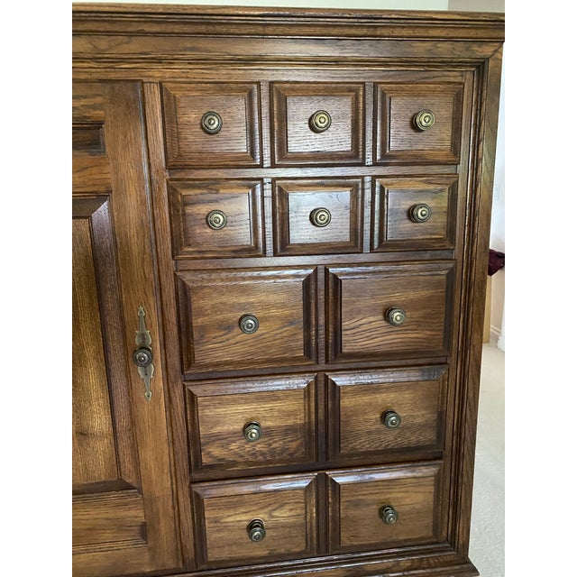 Wood Late 20th Century Pennsylvania House Solid Oak Door Chest American Traditional With Colonial Charm Excellent Condition For Sale - Image 7 of 14