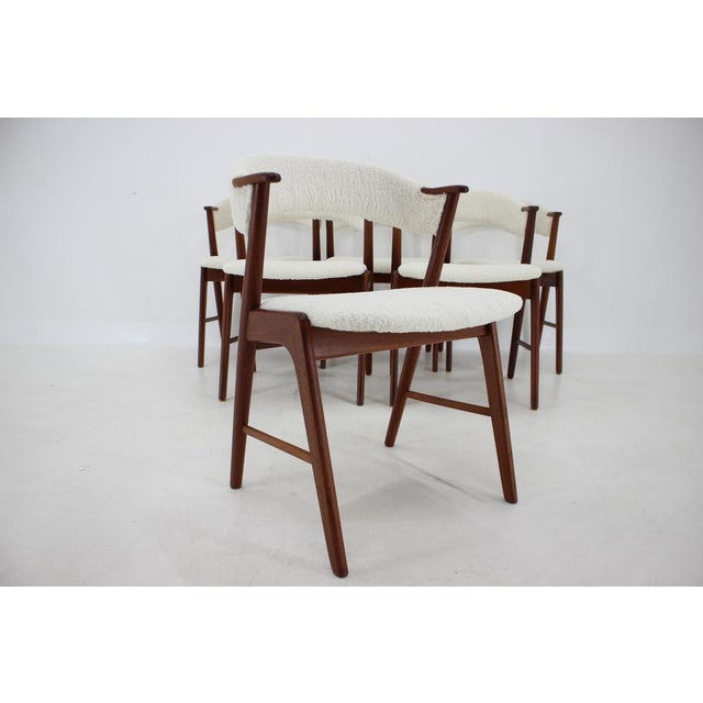 Teak Model 32 Dining Chairs in Sheepskin Fabric by Kai Kristiansen, 1960s, Set of 6 For Sale - Image 6 of 17