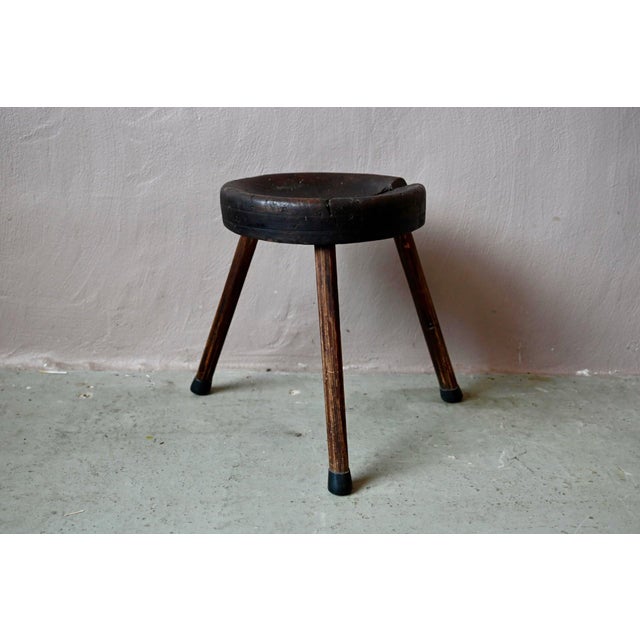 Primitive Bohemian Tripod Stool in Wood, 1920 For Sale - Image 3 of 10