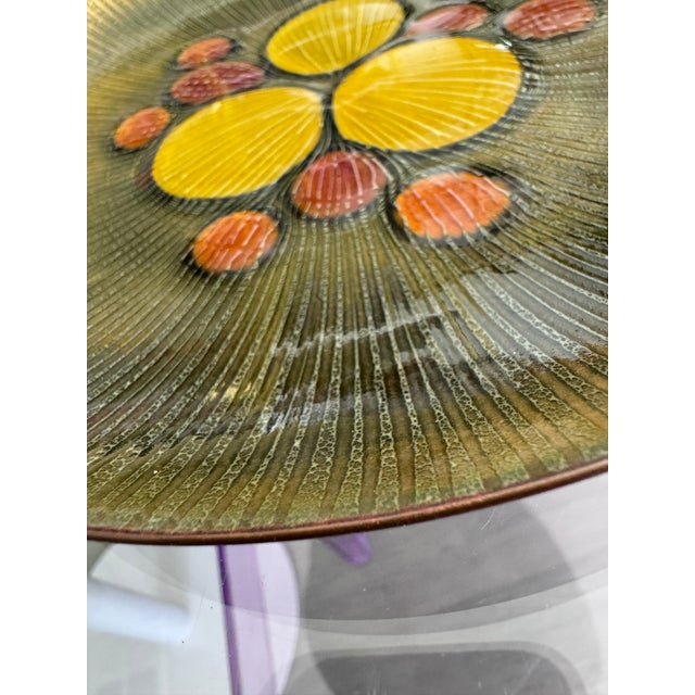 Paint Annemarie Davidson Glass & Enamel Decorative Plate, Mid-20th Century Scallop Design For Sale - Image 7 of 12
