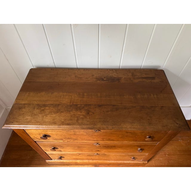 19th Century English Chest of Drawers For Sale In Philadelphia - Image 6 of 12