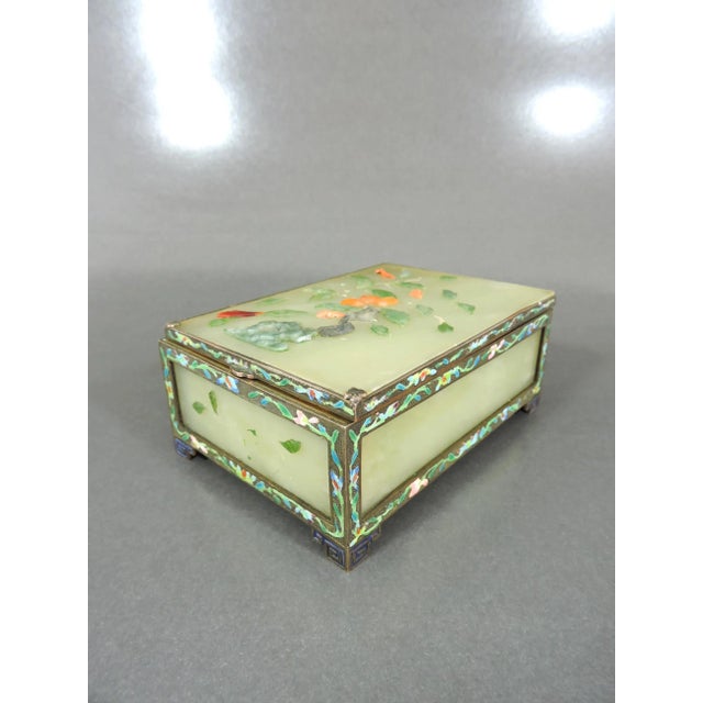 Metal Antique Chinese Pale Green Jade Panel Trinket Box With Cloisonné Enamels - Hinged Gilt Catchall With Semi Precious Stone Flowers For Sale - Image 7 of 9