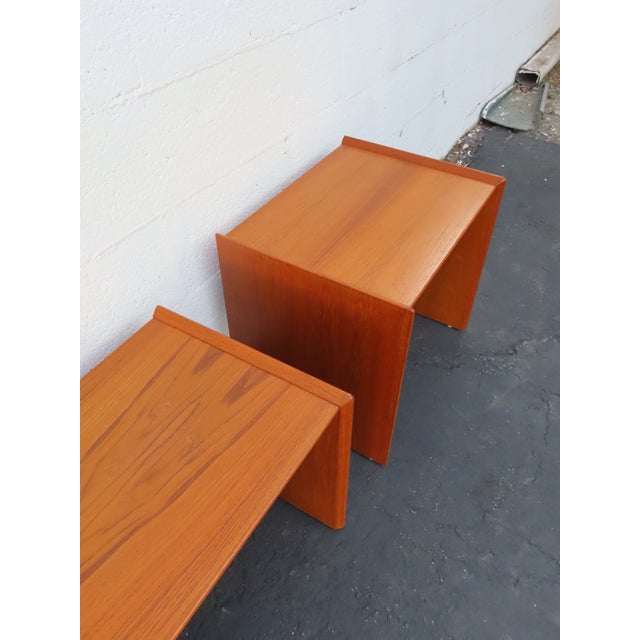 Danish Modern Waterfall Teak Wood Nesting Side End Tables 3pc Set 6650 For Sale - Image 11 of 15