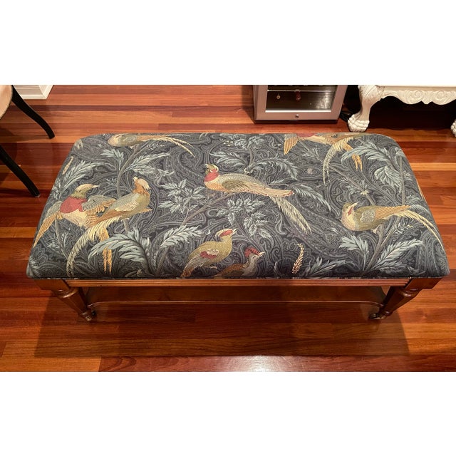 Vintage Colonial Revival Bench With Braemore “Pheasant Hunt” Upholstery, C. 1947–1953 For Sale - Image 9 of 10