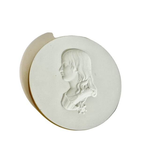 Manufacture de Sevres Vintage Sevres Porcelain Grand Tour Intaglio Plaque Portrait of a Noble Woman For Sale - Image 4 of 6