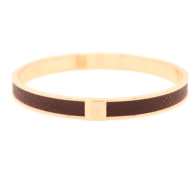 Gold Vintage Hermes Paris Kawaii (Rose) Gold Plated & Epsom Leather Bangle Bracelet For Sale - Image 8 of 12