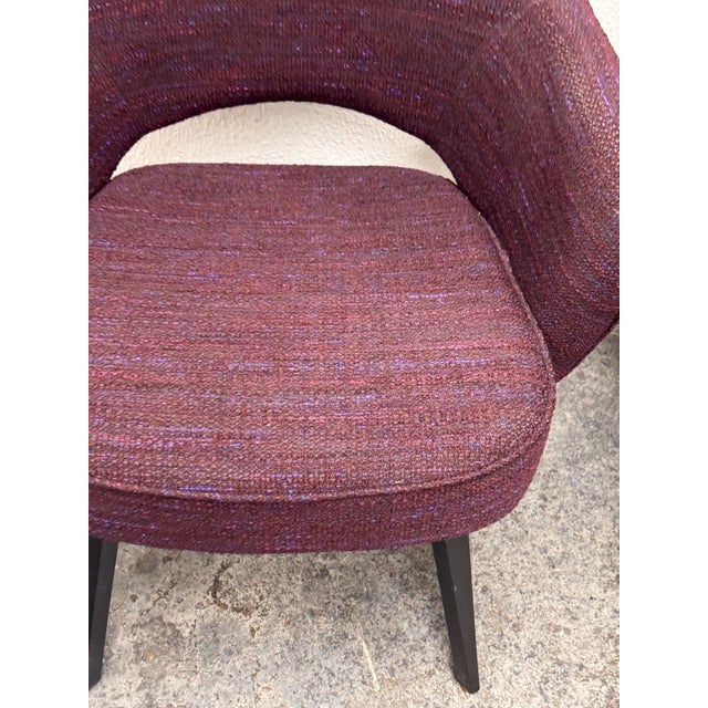Design Plus Gallery presents a Pair of Executive Armchairs from Knoll Studio by Eero Saarinen. These Aubergine upholstered...